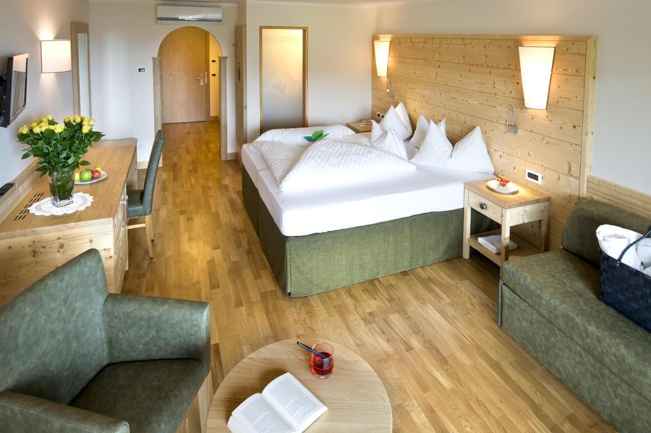 Hotel Schwarzer Adler Siusi Esterno foto